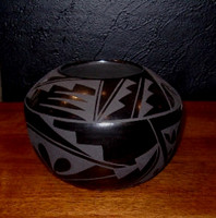 Pottery San Ildefonso Cynthia Starflower SOLD