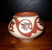Pottery Santa Clara Lois Gutierrez PSCLGAPD1 SOLD