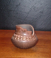 Pottery Santa Clara Susan Folwell PSC47