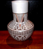 Pottery Hopi Burel Naha H32