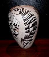 Pottery Hopi Sylvia Naha AKA Featherwoman H25
