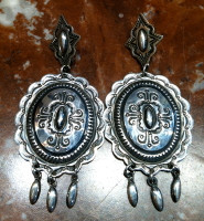 EARRINGS NAVAJO SILVER STAMPED OVAL DANGLE SOLD
