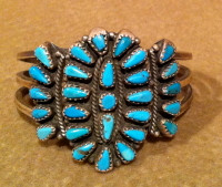 BRACELETS ZUNI SILVER PAWN TURQUOISE CLUSTER BZSPTC45 SOLD