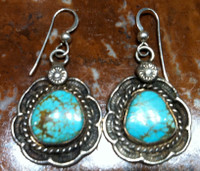 EARRINGS NAVAJO TURQUOISE FRENCH WIRE DANGLE PAWN ESTATE JEWELRY SOLD