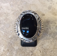 NAVAJO ONYX LARGE CABOCHON UNISEX RING SIZE 12 WILL DENETDALE