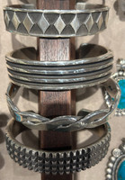 BRACELETS NAVAJO UNISEX HEAVY 4 ROWS OF HORIZONTAL AND VERTICAL SQUARES SIDE BY SIDE 3 CUT OUT LINES PLACED HORIZONTALLY ELVIRA BILL_6  6 7/8"