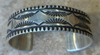 BRACELET NAVAJO STERLING SILVER STAMPED ELVIRA BILL 6 3/8