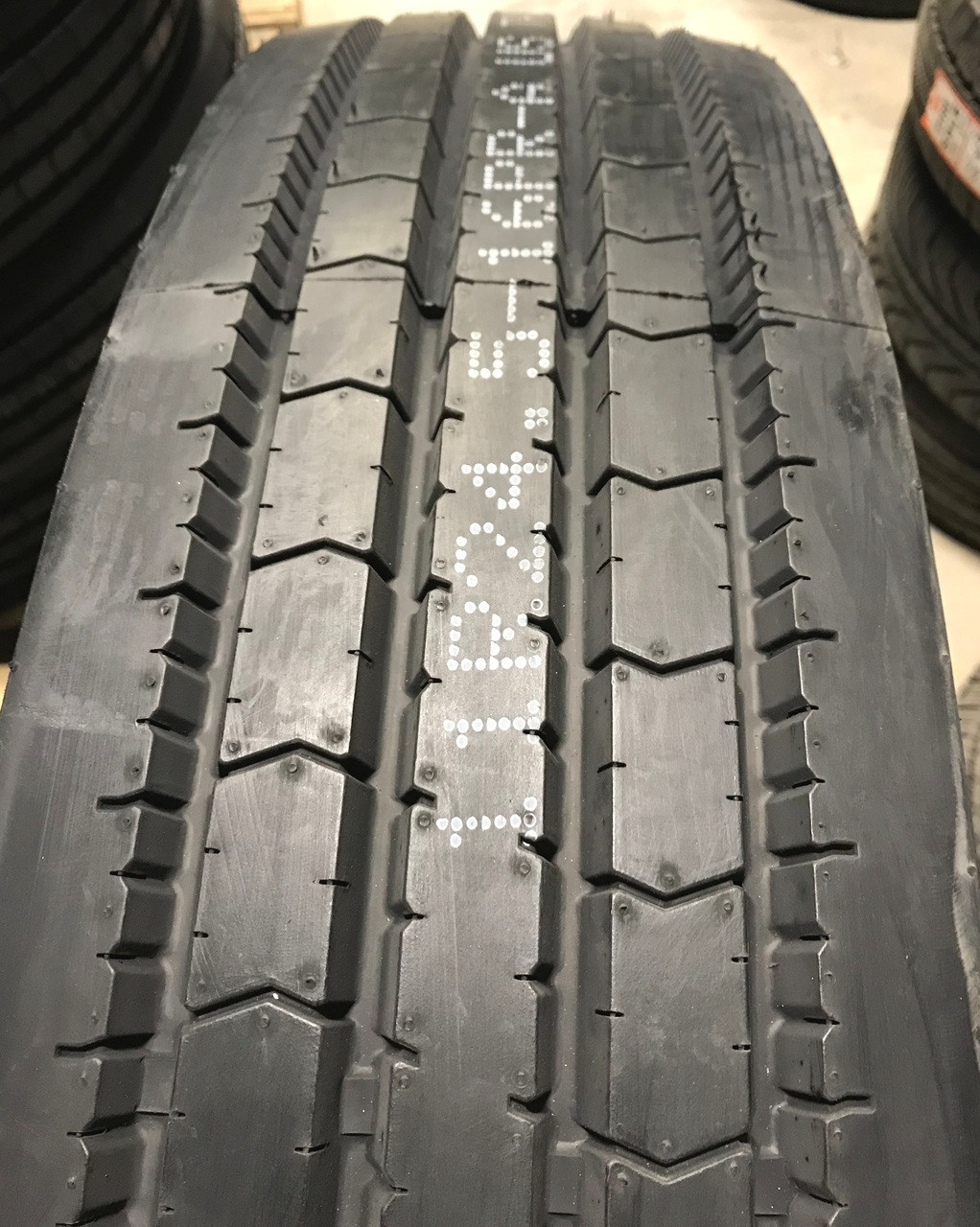 New Tire 11 R 22.5 Ironman 109 AP Steer Rib 14 Ply Semi Truck 11R 11R22
