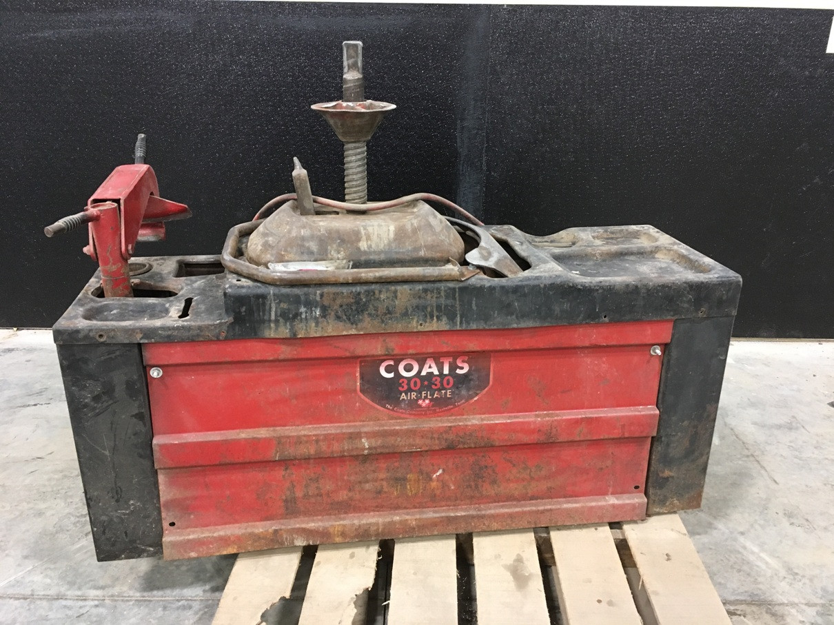 Coats 220 Manual Tire Machine
