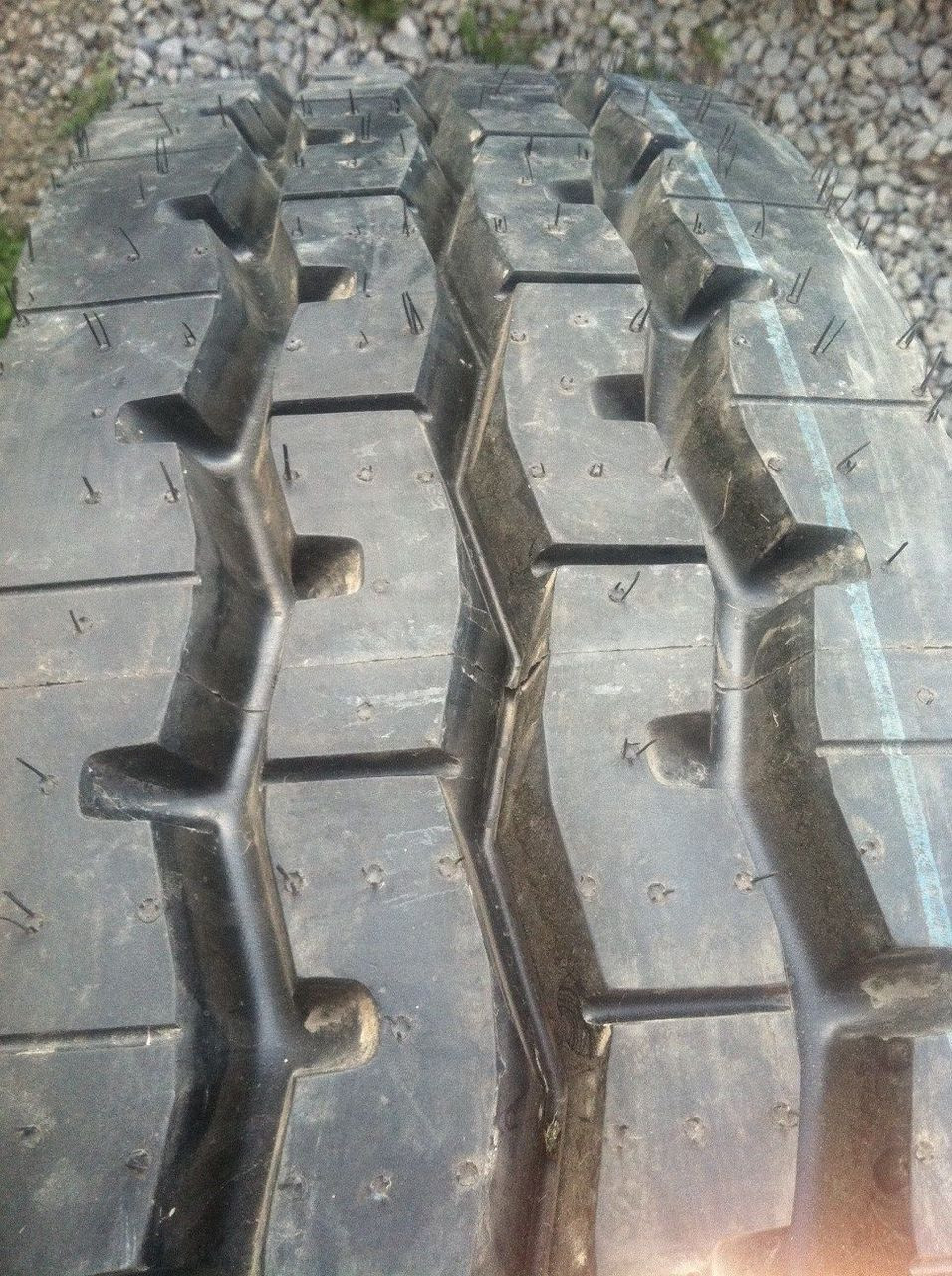 New Recap Tire Low Profile 22.5 CSD B Drive Semi Truck 295 75 LP