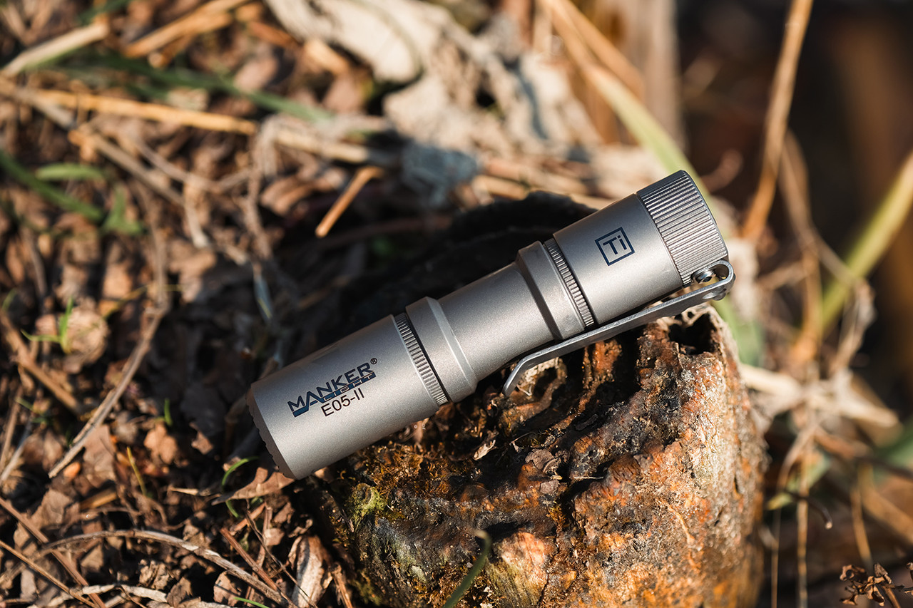 E05 II Ti 1300 Lumens Titanium Flashlight - Mankerlight Official
