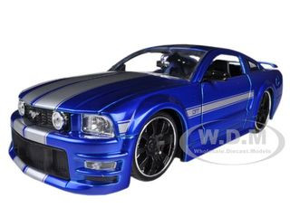 2006 Ford Mustang GT Collectible 8.5" Die Cast 1:24 Scale Jada Toys Blue/Black 