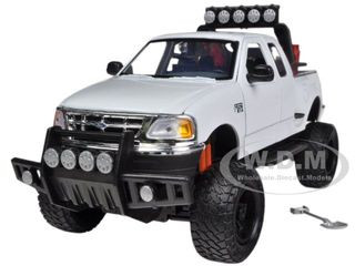 2001 Ford F-150 XLT Flareside Supercab Pickup Truck Off Road