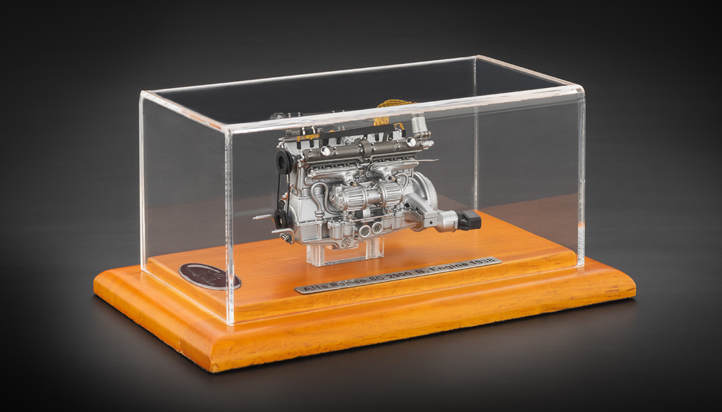 Engine with Display Showcase Limited to 1000 pcs from 1938 Alfa Romeo 8C  2900B 1/18 Diecast Model by CMC