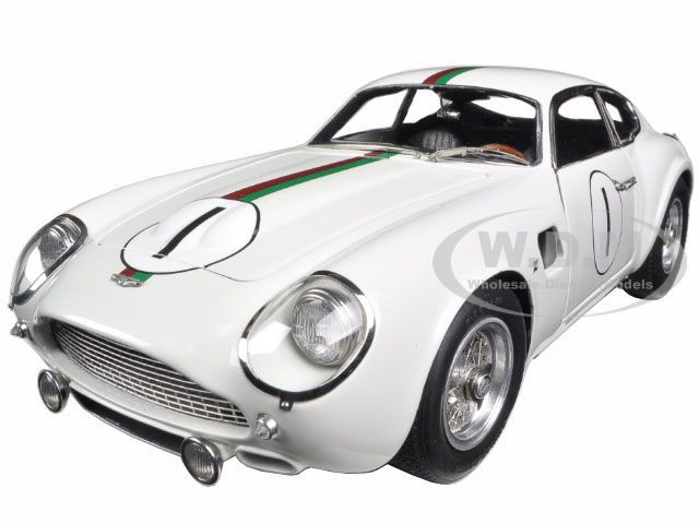 aston martin db5 diecast model