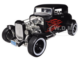  1932 Ford Hot Rod Matt Black with Flames Limited Edition / Platinum Collection 1/18 Diecast Model Car Motormax 77172