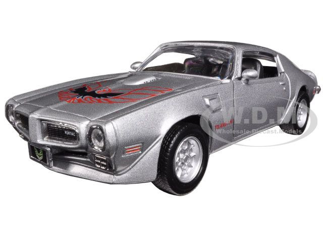 1973 Pontiac Firebird Trans Am Red 1//24 by Motormax 73243 by Motormax
