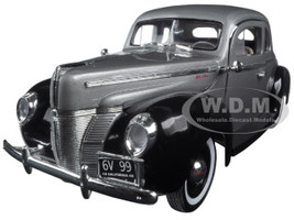 1940 Ford Deluxe Grey with Black Timeless Classics 1/18 Diecast Model Car Motormax 73108 TC-GRY-BK
