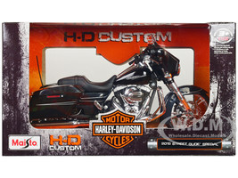 2015 Harley Davidson Street Glide Special Black Motorcycle Model 1/12 Maisto 32328