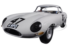 E-TYPE ブラック 1/18スケールモデル Jaguar - 1:18 - Display Car Models - KYOSHO RC