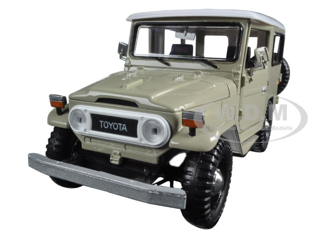 Toyota FJ40 Land Cruiser Beige 1/24 Diecast Model Car