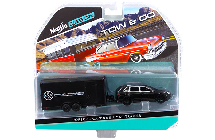 1/64 マイスト PORSCHE CAYENNE 牽引車 Porsche Cayenne Black and Car Trailer Tow & Go 1/64 Diecast Model