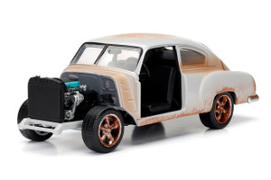 Dom's Chevrolet Fleetline Fast & Furious F8 "The Fate of the Furious" Movie 1/24 Diecast Model Car Jada 98294