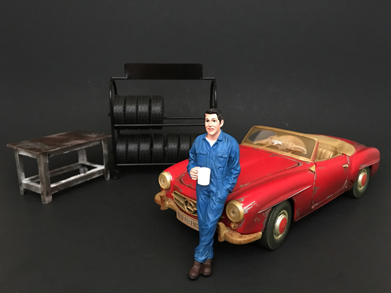 Mechanic Larry Taking Break Figure For 1:18 Scale Models American Diorama 77445
