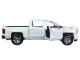 2017 Chevrolet Silverado 1500 LT Z71 Crew Cab White 1/27 Diecast Model Car Motormax 79348