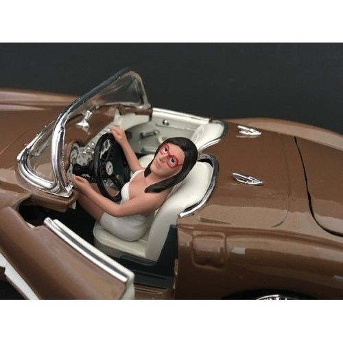 Female Driving Figure For 1:18 Scale Models American Diorama 77529