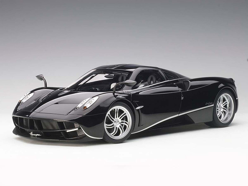 Pagani Huayra Gloss Black with Silver Stripes and Silver Wheels 1/12 Model Car Autoart 12233