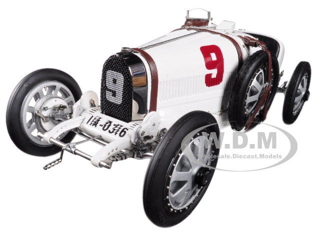Bugatti T35 #9 National Color Project Grand Prix Germany Limited Edition 800 pieces Worldwide 1/18 Diecast Model Car CMC 100 B005