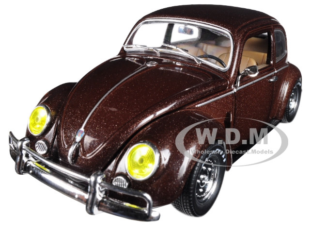 1952 Volkswagen Beetle Deluxe Model Pearl Brown Limited Edition 5800 pieces Worldwide 1/24 Diecast Model Car M2 Machines 40300-67 B