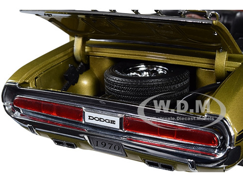 1970 Dodge Challenger R/t Convertible W/luggage Rack Metallic Gold W/black  Stripes 1/18 Diecast Model Car By Greenlight : Target