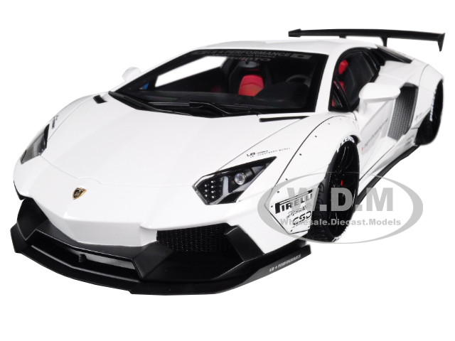 lamborghini aventador 1 18 scale model