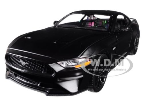 2018 Ford Mustang Gt 50 Matt Black With Black Wheels 124 Diecast Model Car By Motormax