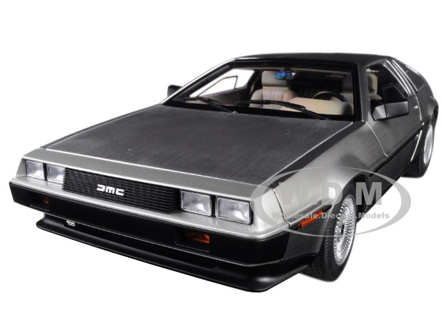 delorean model car