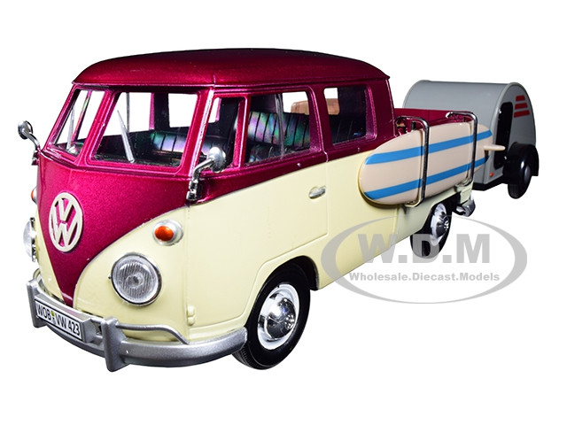 Motormax Volkswagen T1 Pickup Truck Purple & Cream with Surfboard Accessories & Gray Teardrop Trailer 1/24 Diecast Model Car 79673 
