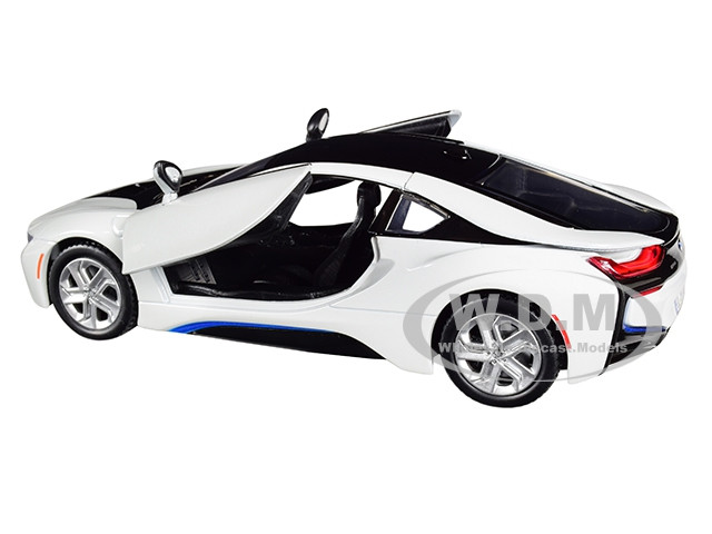 XENON MOTORMAX 1:24 INKL.WUNSCHKENNZEICHEN BMW i8 COUPE MIT LED-BELEUCHTUNG