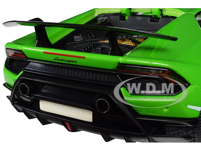 Lamborghini Huracan Performante Metallic Green 1/18 Diecast Model Car By  Maisto : Target