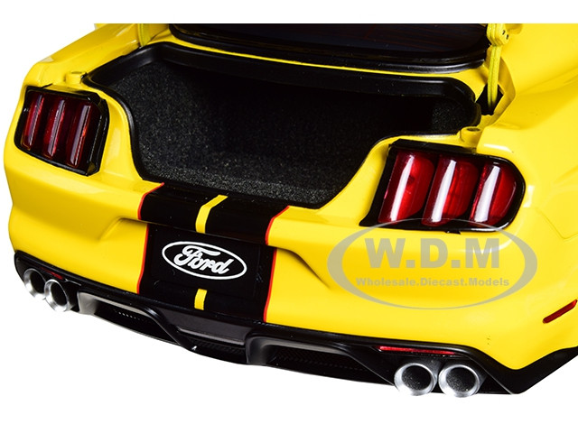 AUTOart Diecast Shelby Mustang GT 350R Triple Yellow w/ Black Stripes