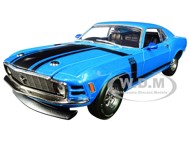 1970 Ford Mustang BOSS 302 Medium Blue Metallic Black Stripe Limited Edition 5880 pieces Worldwide 1/24 Diecast Model Car M2 Machines 40300-74 B
