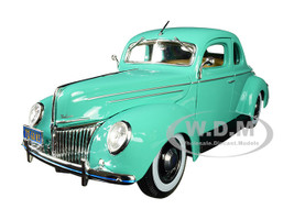 1939 Ford Deluxe Light Green 1/18 Diecast Model Car Maisto 31180