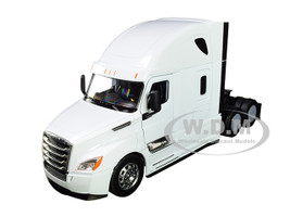 Freightliner Cascadia Truck White Transporter 1/32 Diecast Model Welly 32695