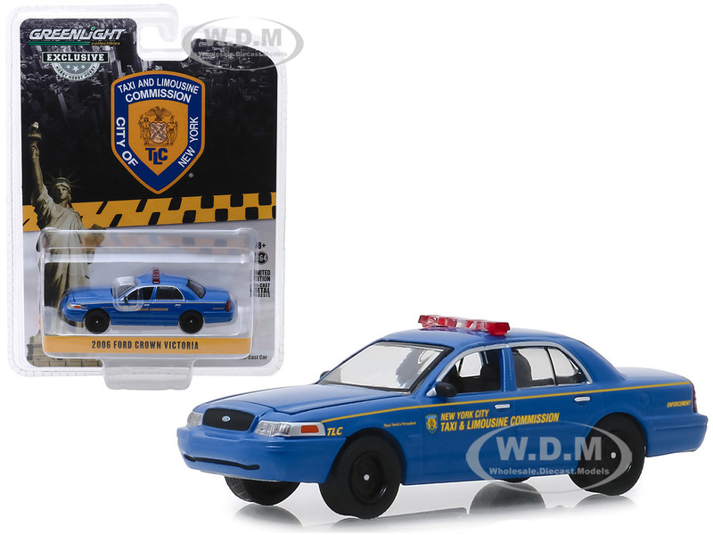 2006 Ford Crown Victoria New York City Taxi and Limousine Commission TLC Blue Hobby Exclusive 1/64 Diecast Model Car Greenlight 30092