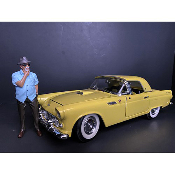 Weekend Car Show Figurine I for 1/18 Scale Models American Diorama