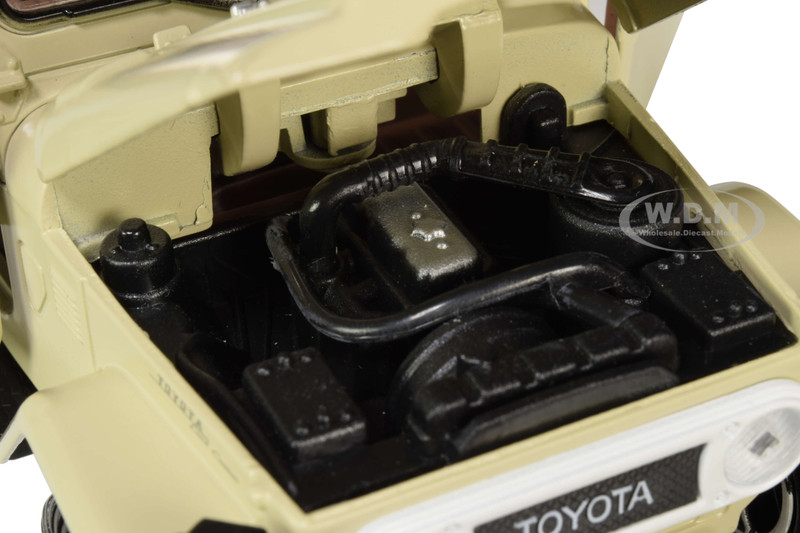 Toyota Land Cruiser FJ40  Diecast Car Model Toy 1:43 9CM