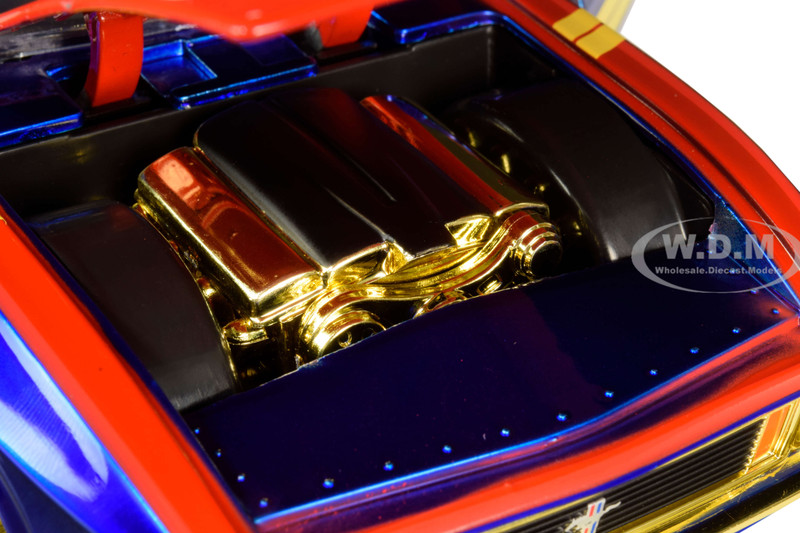 Captain Marvel 1973 Ford Mustang with Diecast Figure 1:24