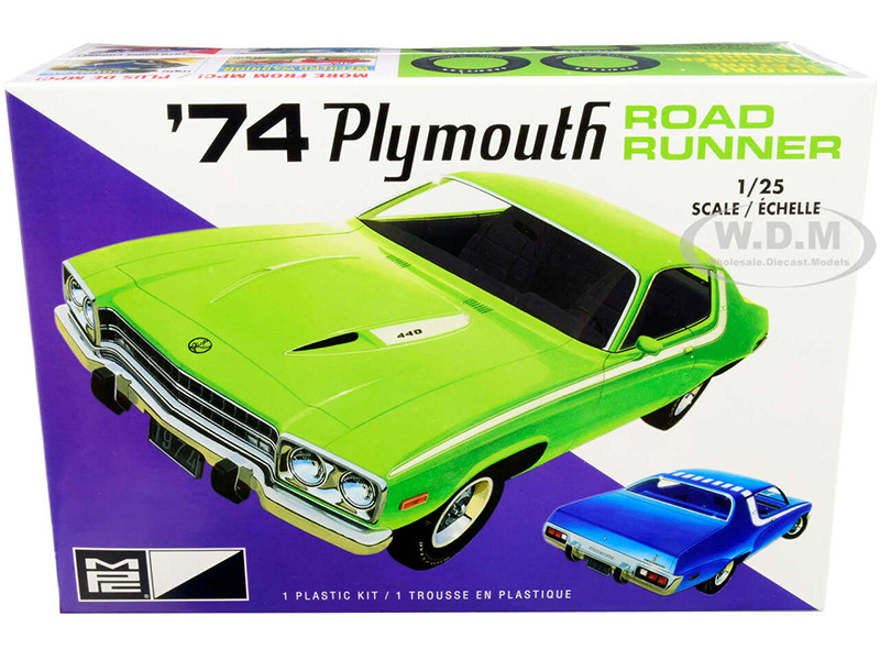 Skill 2 Model Kit 1974 Plymouth Road Runner 1/25 Scale Model MPC