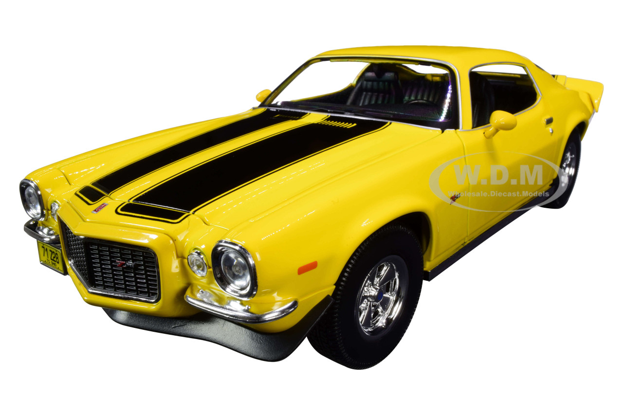1971 Maisto 1:18 CHEVROLET Camaro yellow // black
